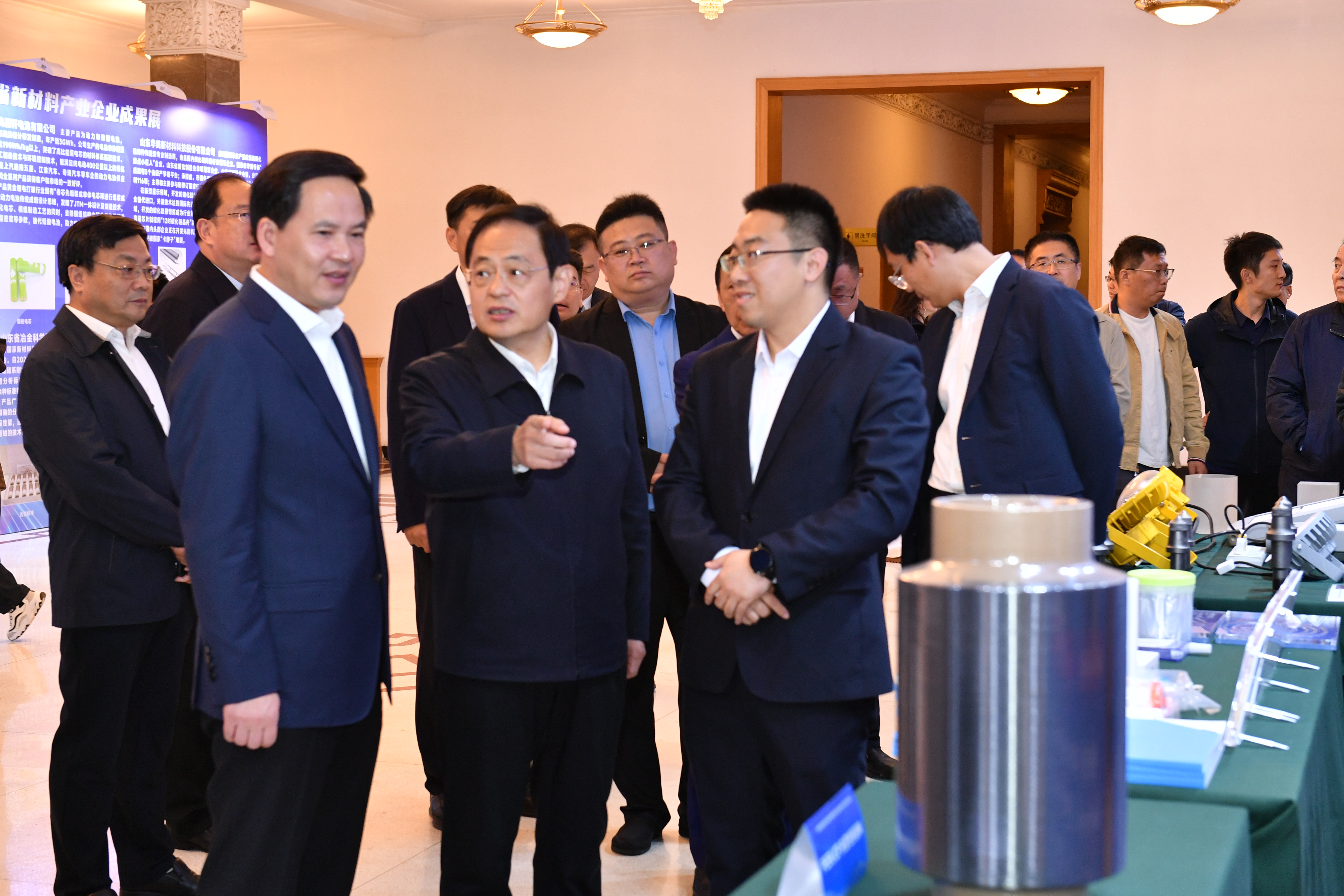 20241021ÏȽøÖÊÁϹ¤ÒµÁ´²úѧÑо«×¼¶Ô½ÓºÍм¼ÊõвúÆ·ÍÆ½é»á.jpg 20241021ÏȽøÖÊÁϹ¤ÒµÁ´²úѧÑо«×¼¶Ô½ÓºÍм¼ÊõвúÆ·ÍÆ½é»á.jpg